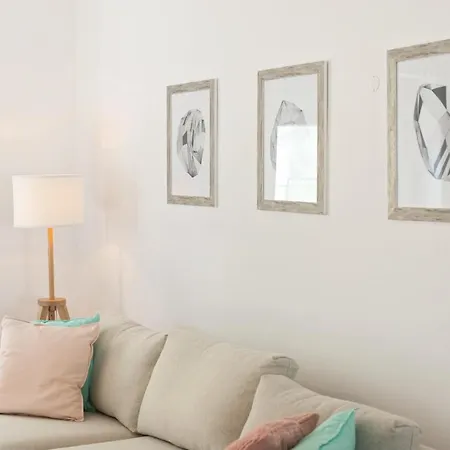 Stunning 2-bedroom In Benfica, 公寓
